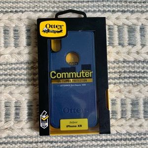 BRAND NEW otter box commuter case